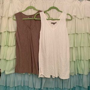 Two Flax V Neck Linen Tanks Sz L